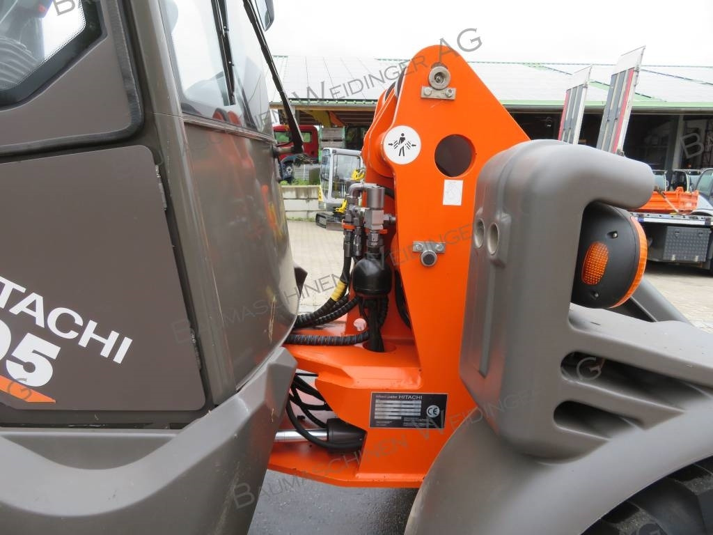 Chargeuse sur pneus Hitachi ZW 95