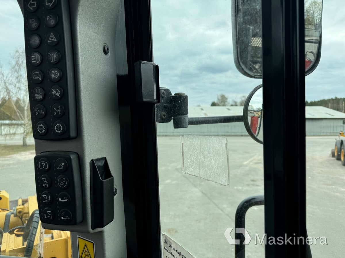 Chargeuse sur pneus Hjullastare CAT 972K