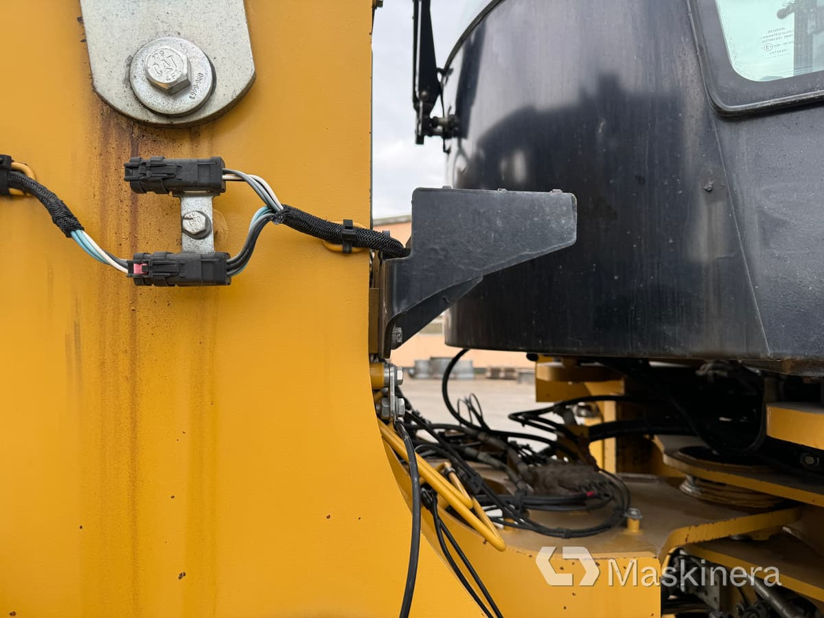 Chargeuse sur pneus Hjullastare CAT 972K