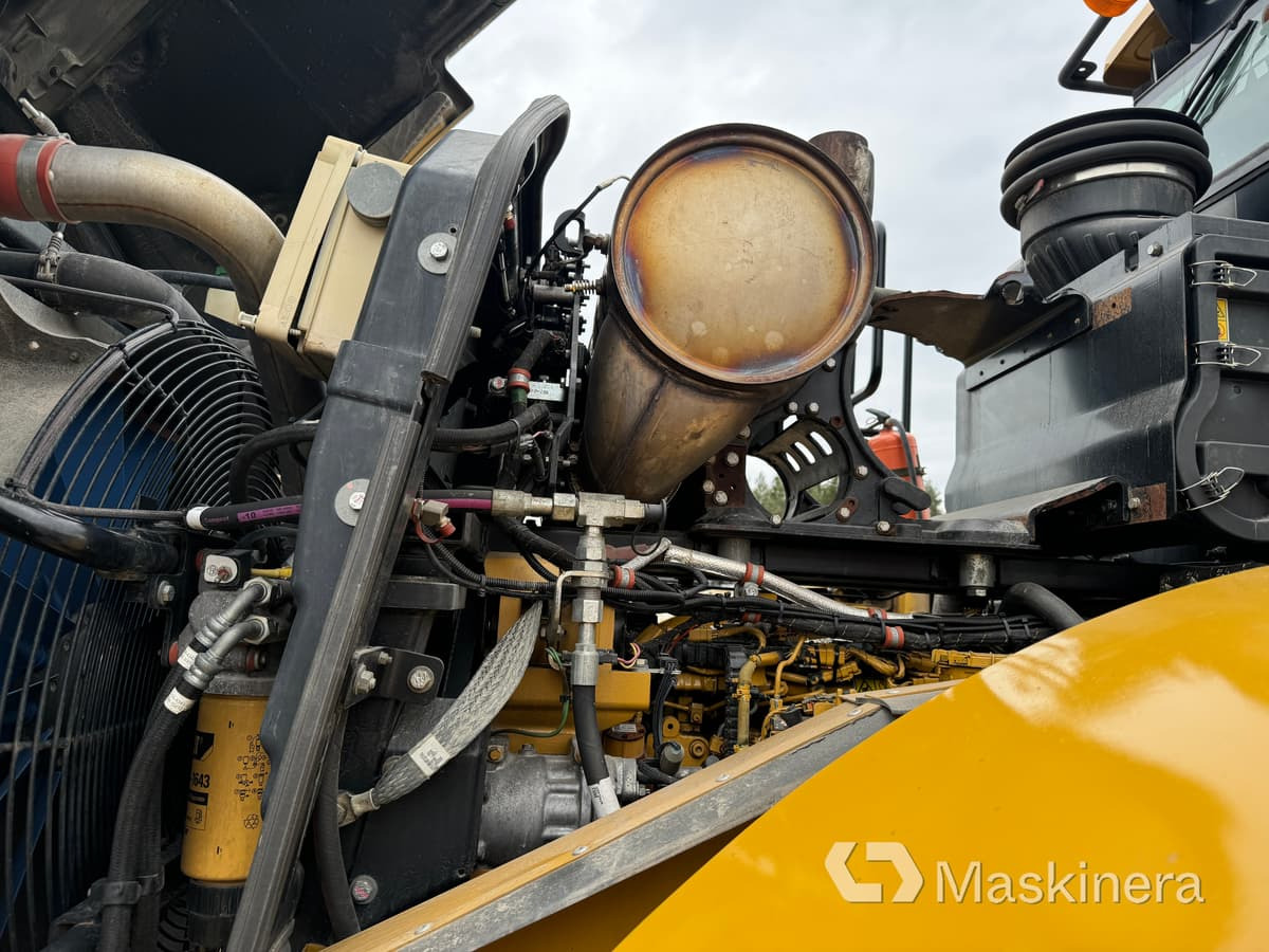 Chargeuse sur pneus Hjullastare CAT 972K