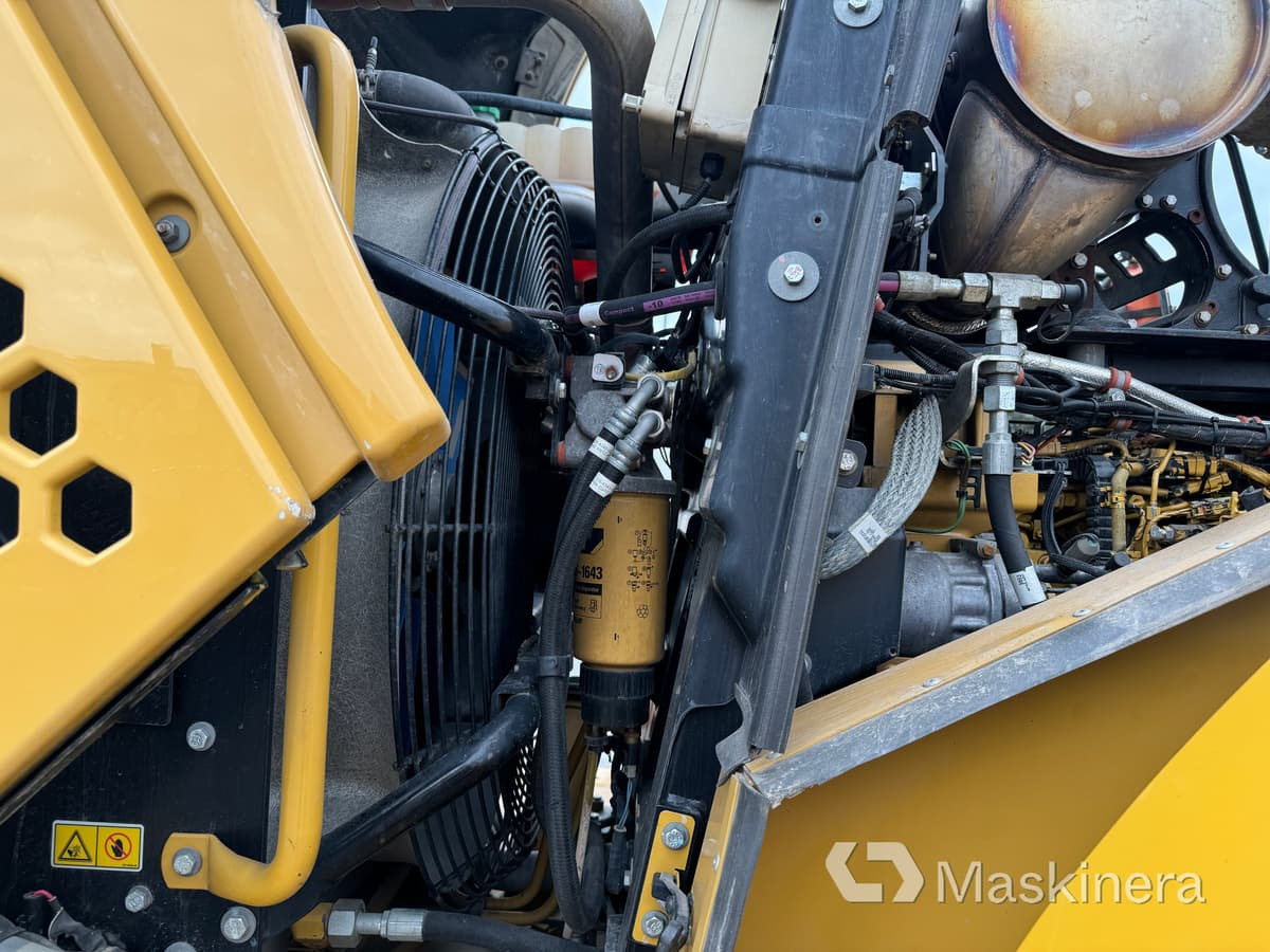 Chargeuse sur pneus Hjullastare CAT 972K