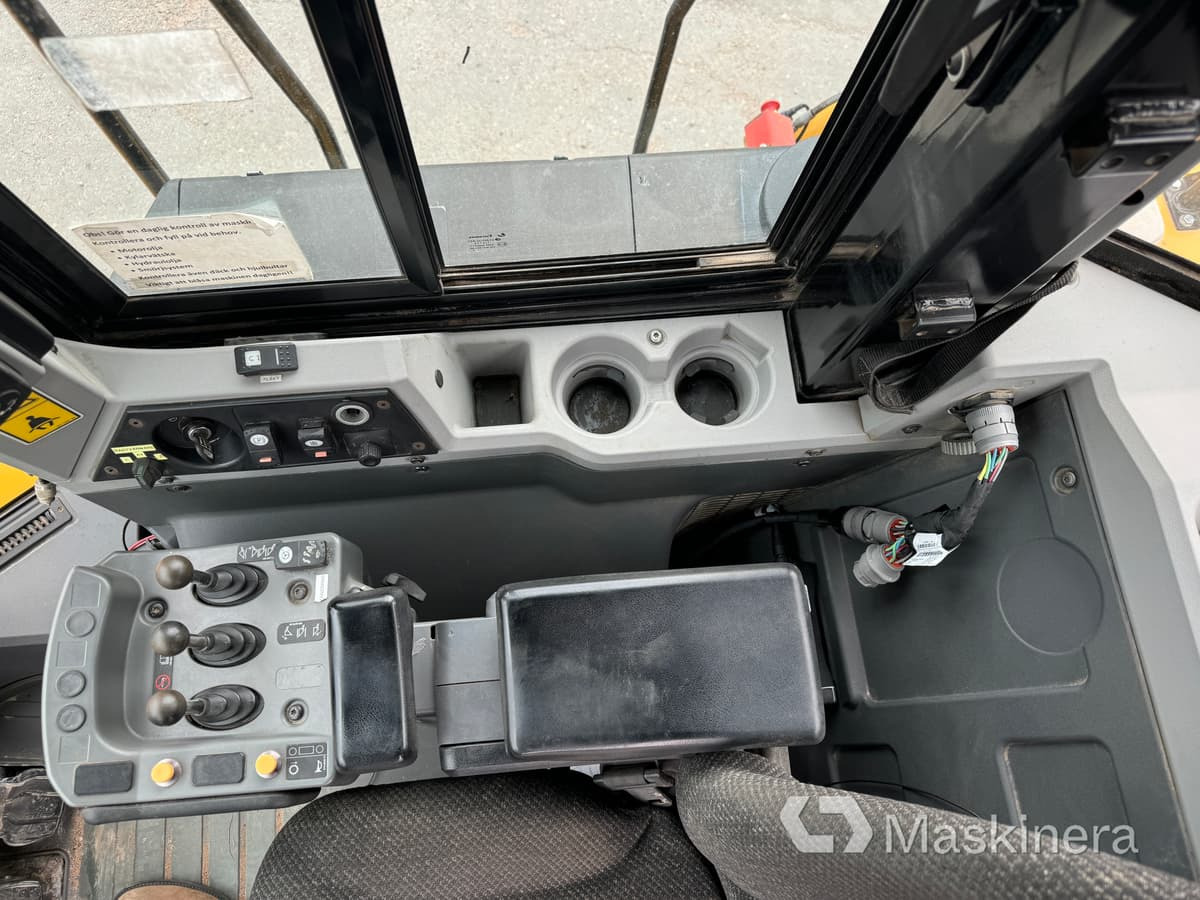 Chargeuse sur pneus Hjullastare CAT 972K