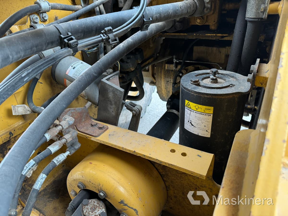 Chargeuse sur pneus Hjullastare CAT 972K