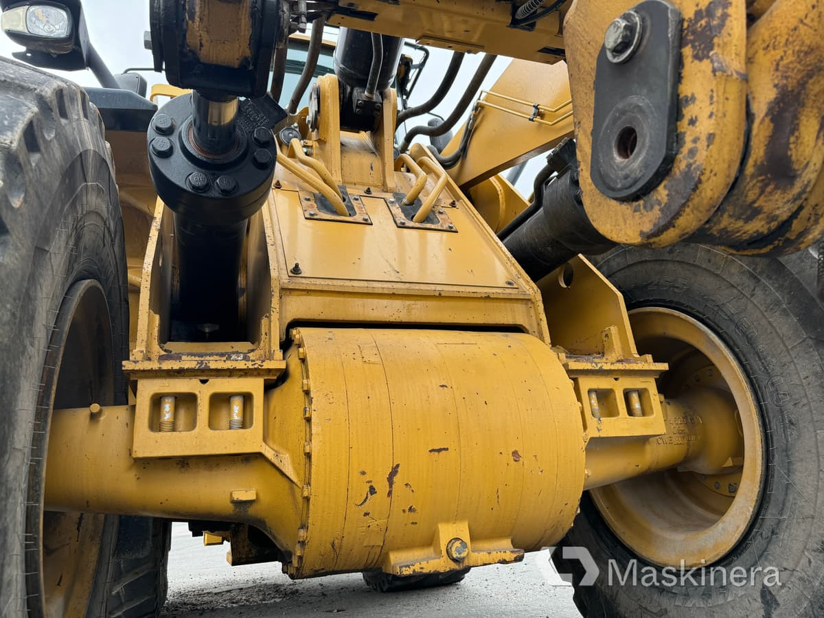 Chargeuse sur pneus Hjullastare CAT 972K