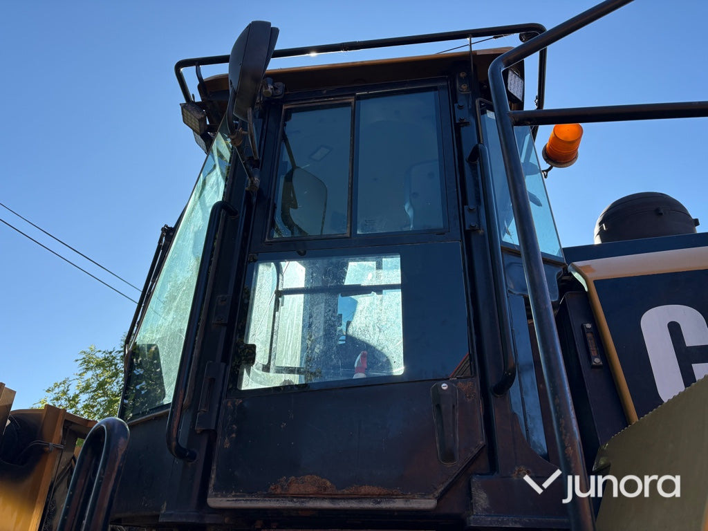 Chargeuse sur pneus Hjullastare - CAT 980K