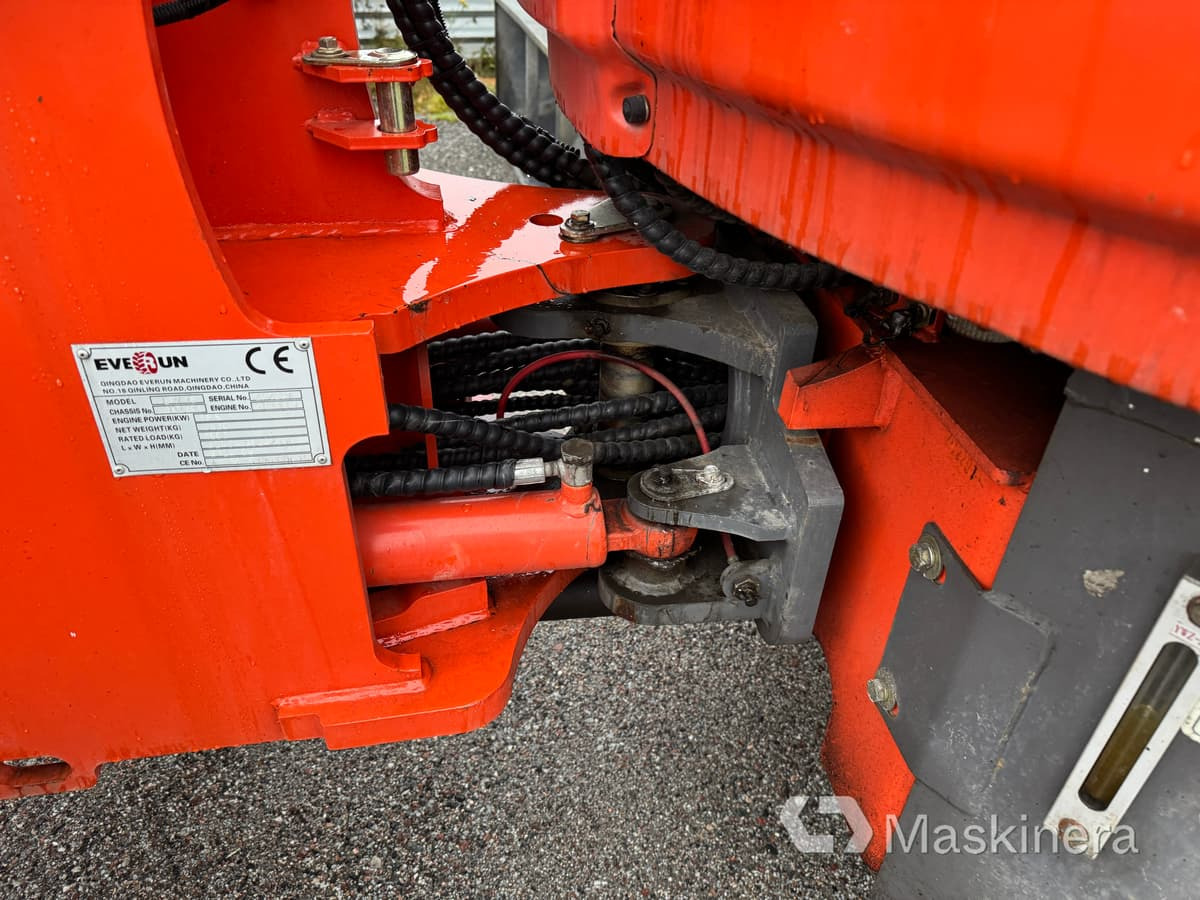Chargeuse sur pneus Hjullastare Everun ER416