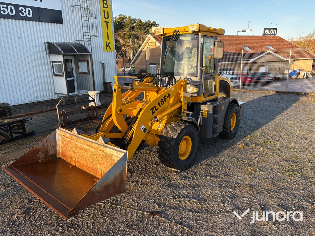 Chargeuse sur pneus Hjullastare - Hongyuan ZL18F+