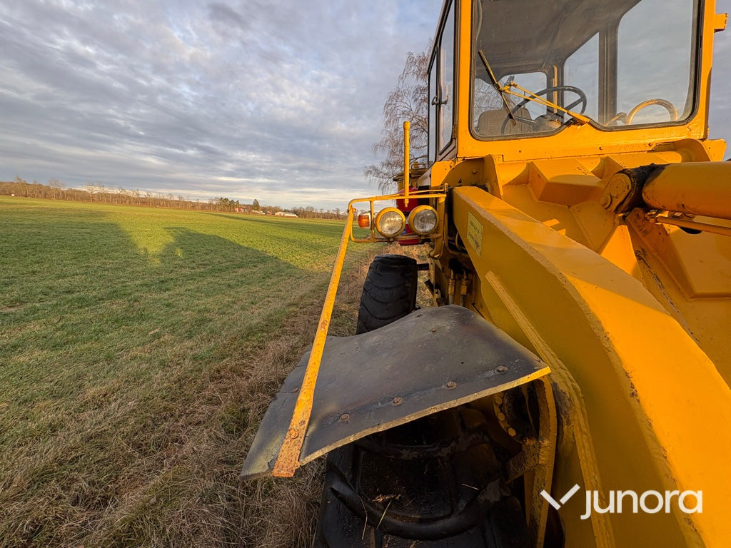 Chargeuse sur pneus Hjullastare - IH H-50B