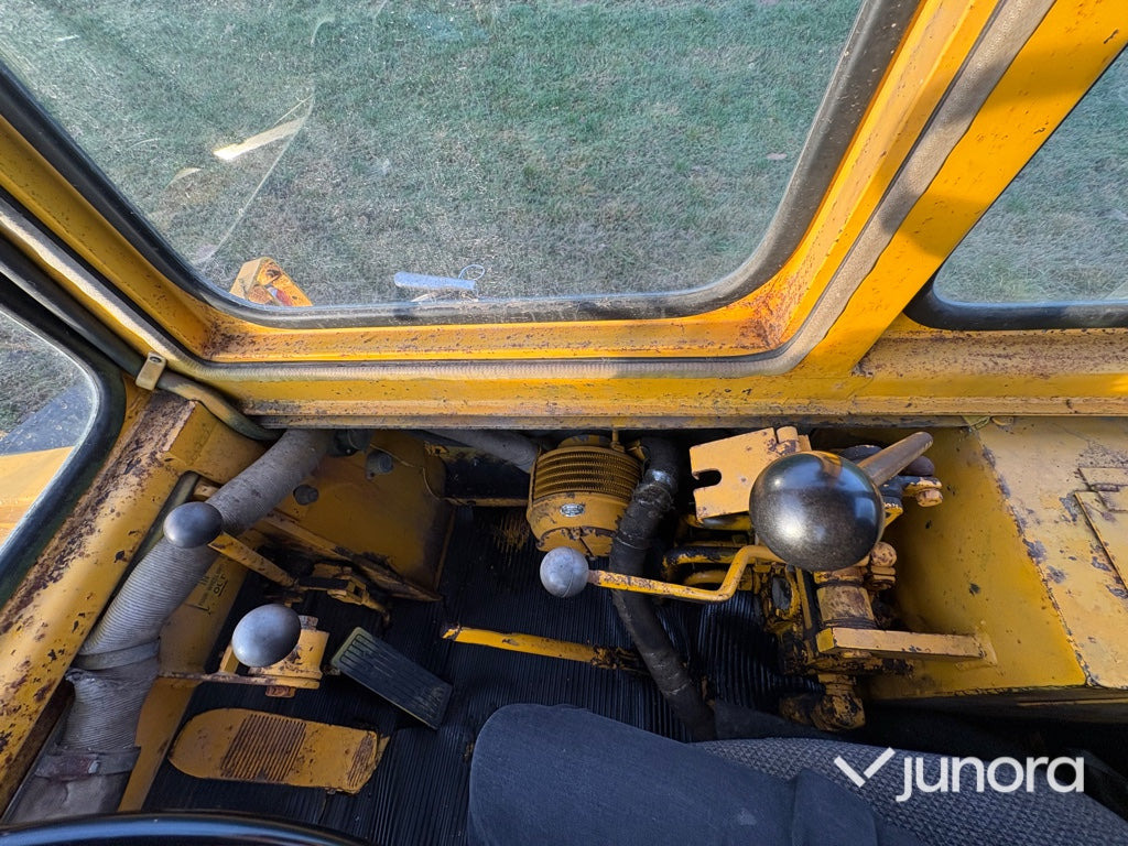 Chargeuse sur pneus Hjullastare - IH H-50B