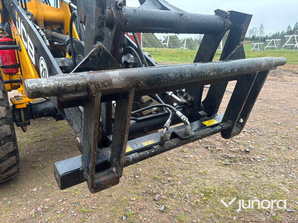 Chargeuse sur pneus Hjullastare - JCB 407 SV