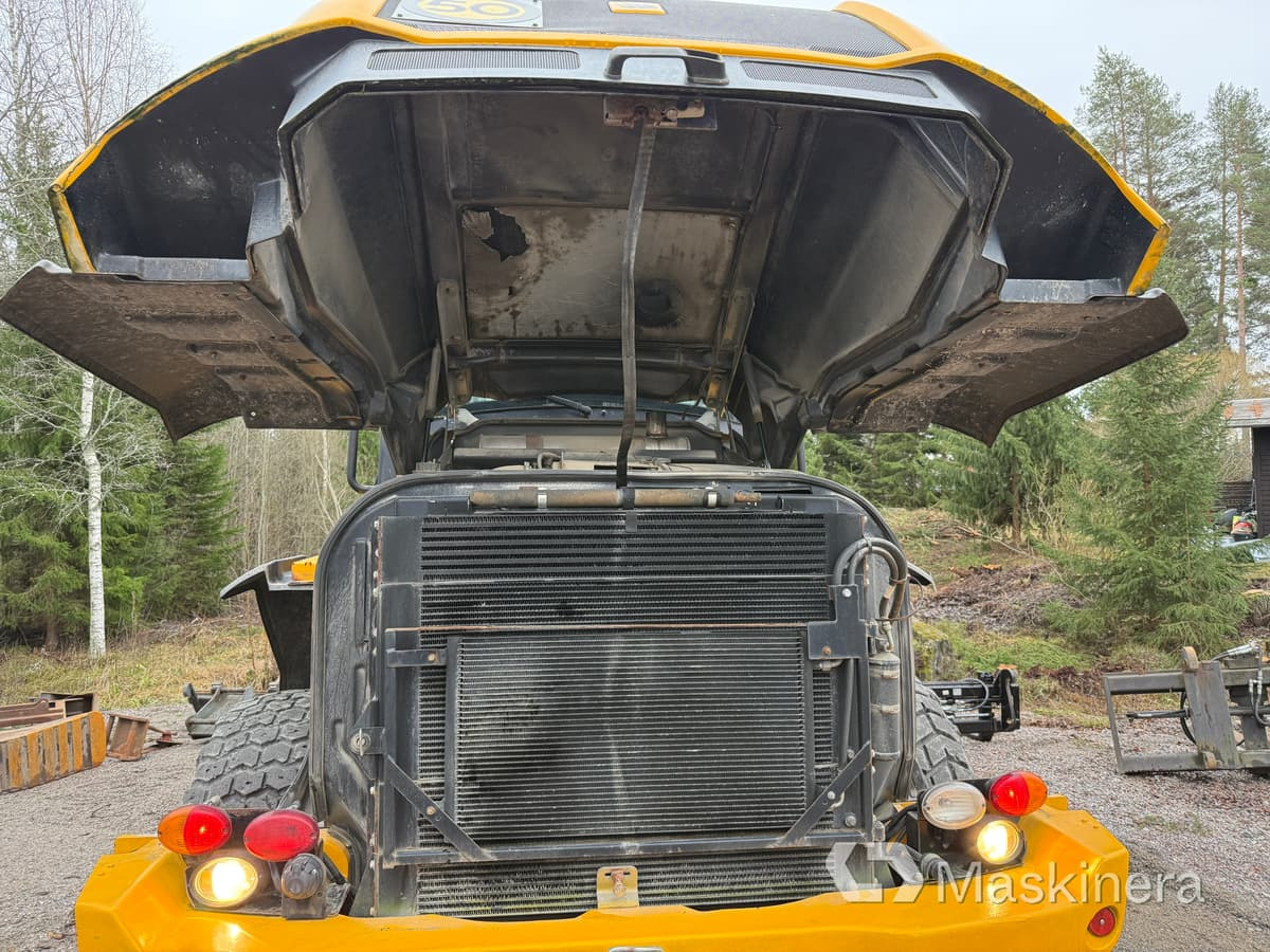 Chargeuse sur pneus Hjullastare JCB 413S