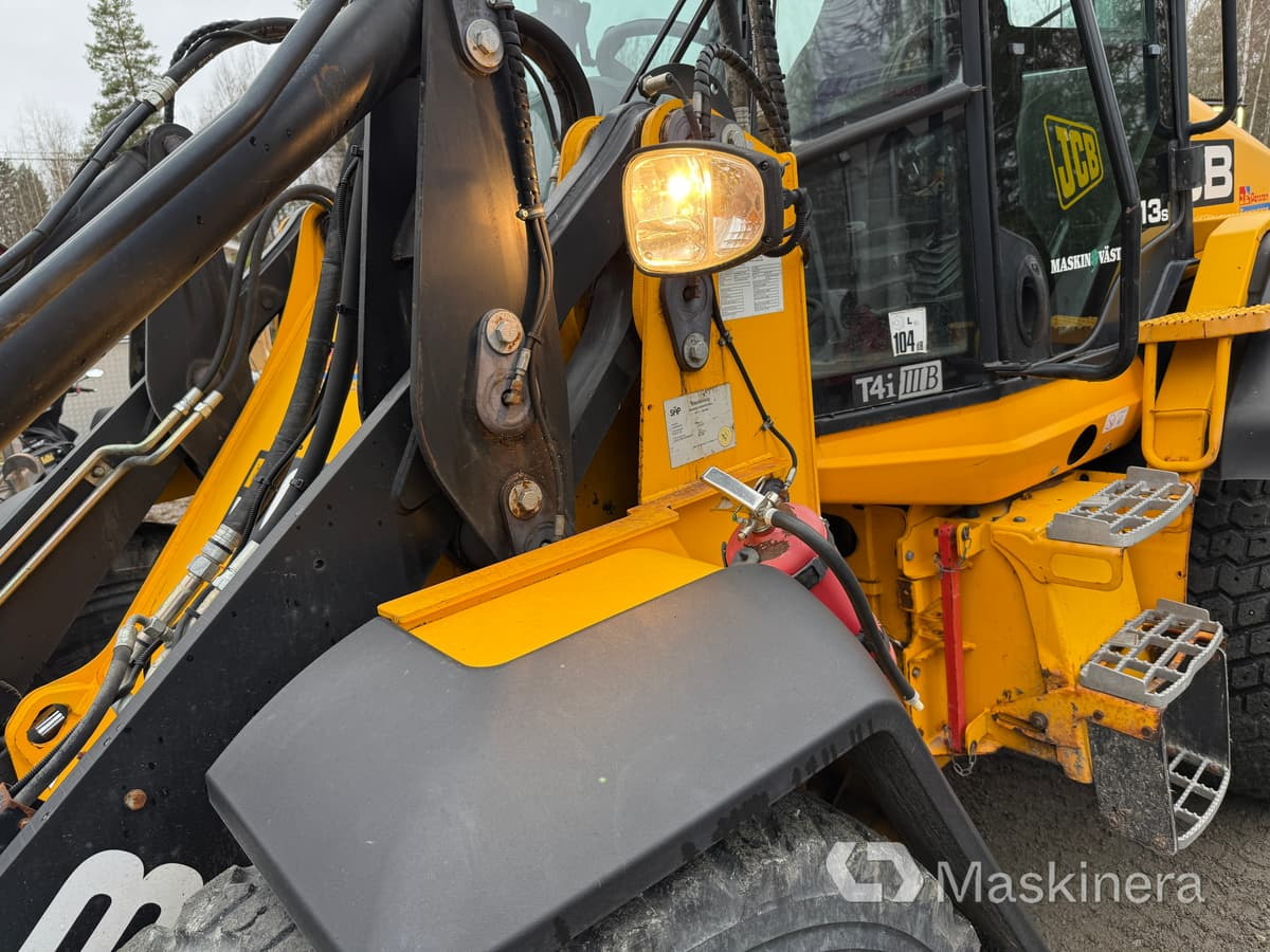 Chargeuse sur pneus Hjullastare JCB 413S