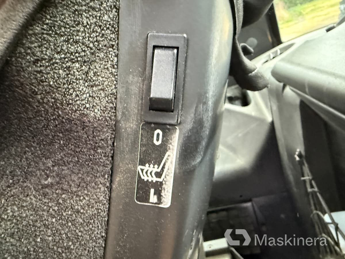 Chargeuse sur pneus Hjullastare JCB 413S