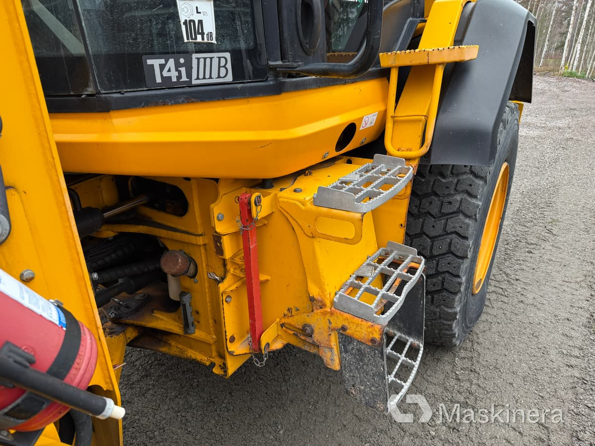 Chargeuse sur pneus Hjullastare JCB 413S