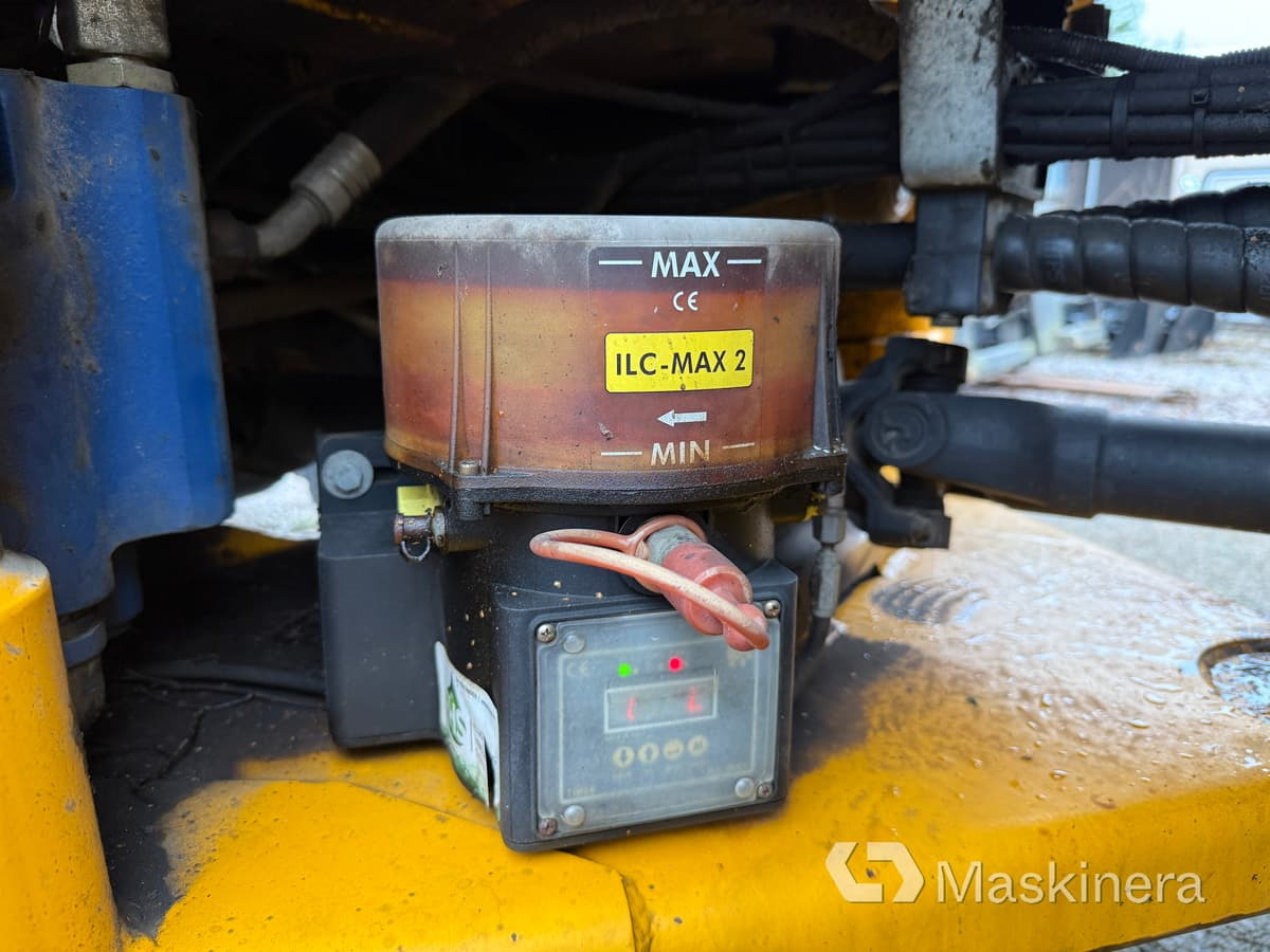 Chargeuse sur pneus Hjullastare JCB 413S