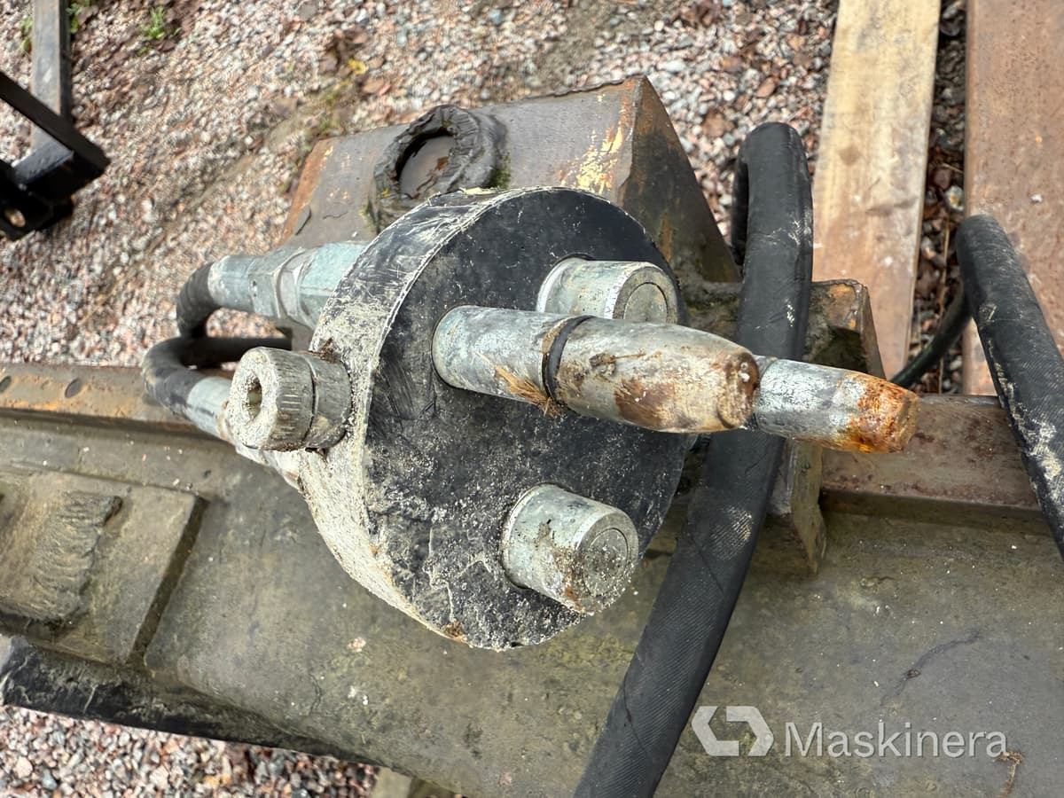 Chargeuse sur pneus Hjullastare JCB 413S