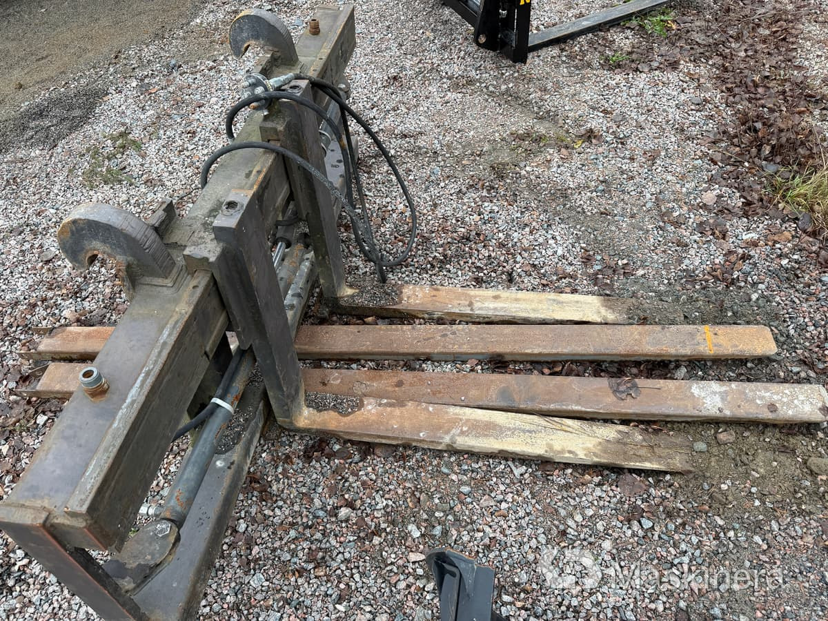 Chargeuse sur pneus Hjullastare JCB 413S