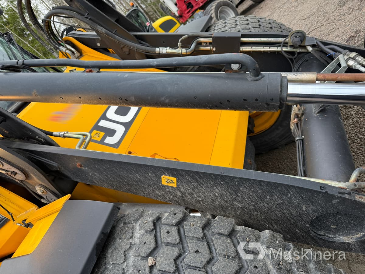 Chargeuse sur pneus Hjullastare JCB 413S