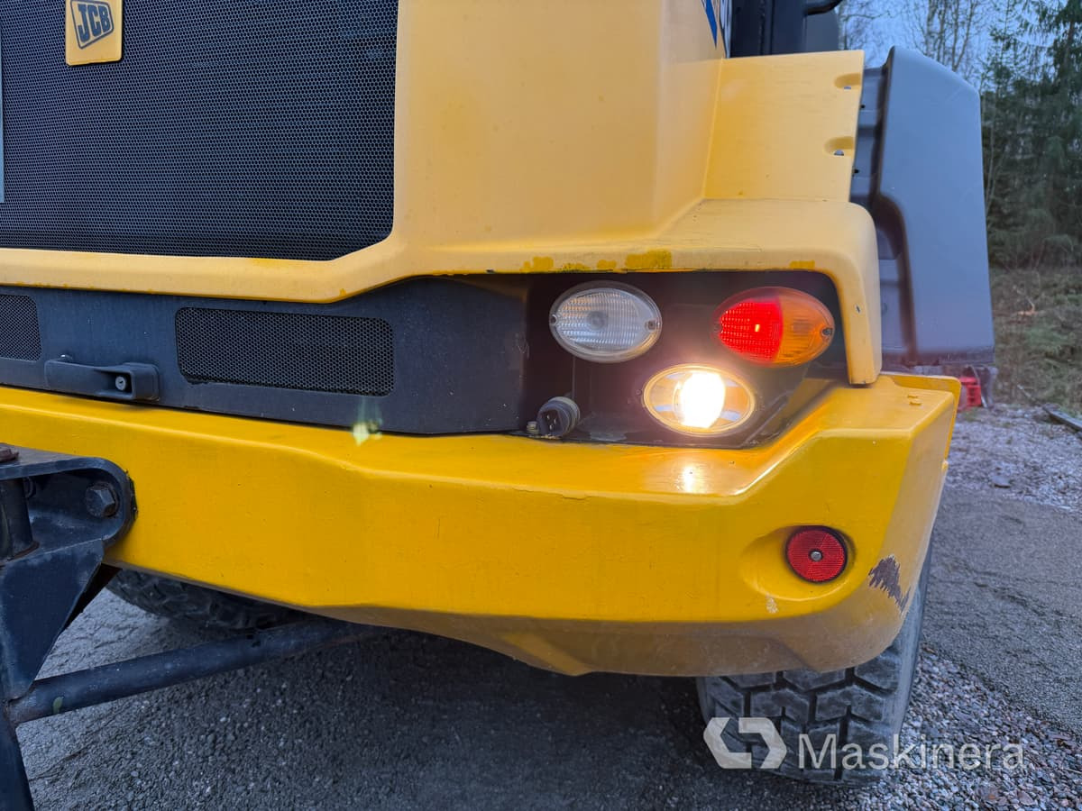 Chargeuse sur pneus Hjullastare JCB 413S