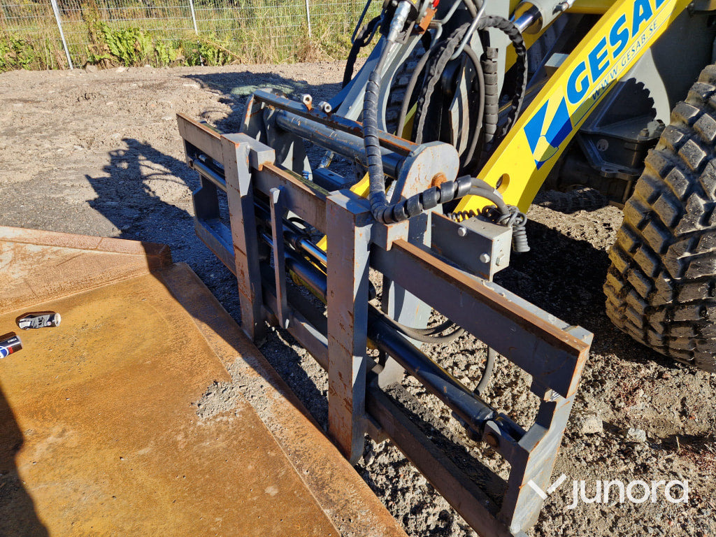 Chargeuse sur pneus Hjullastare - Kramer, 8115