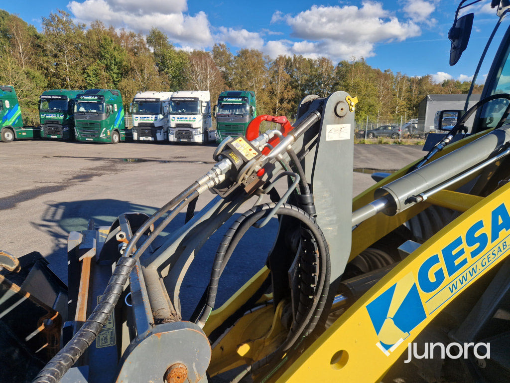 Chargeuse sur pneus Hjullastare - Kramer, 8115