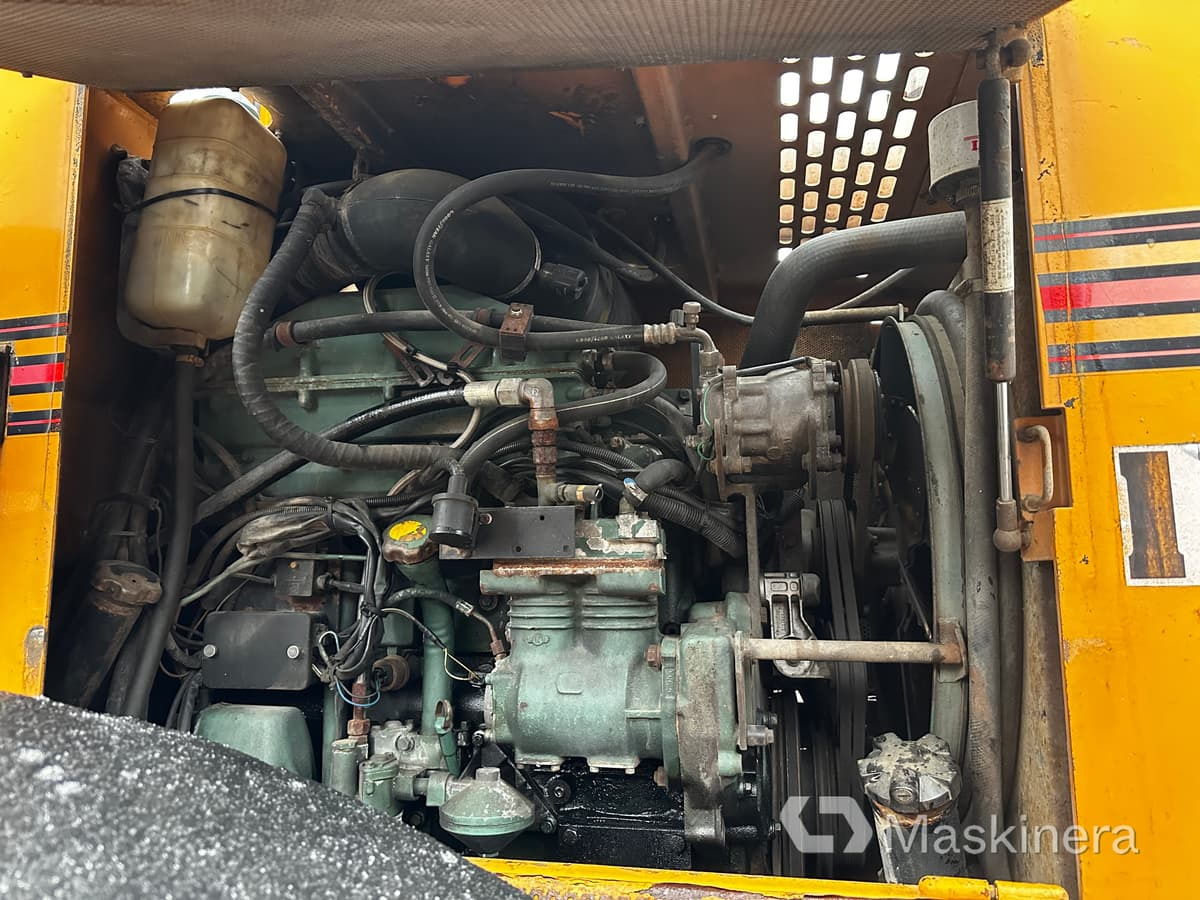 Chargeuse sur pneus Hjullastare Ljungby 1322