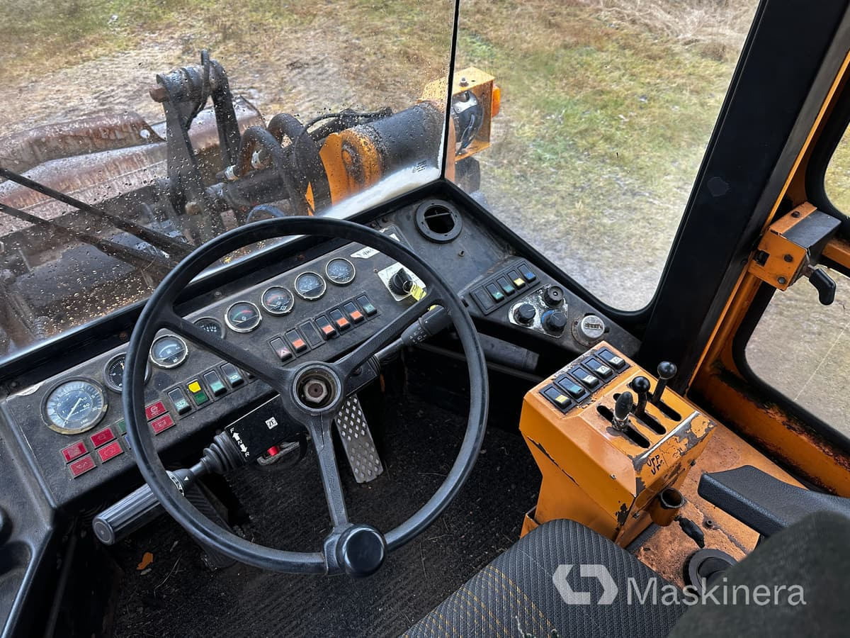 Chargeuse sur pneus Hjullastare Ljungby 1322