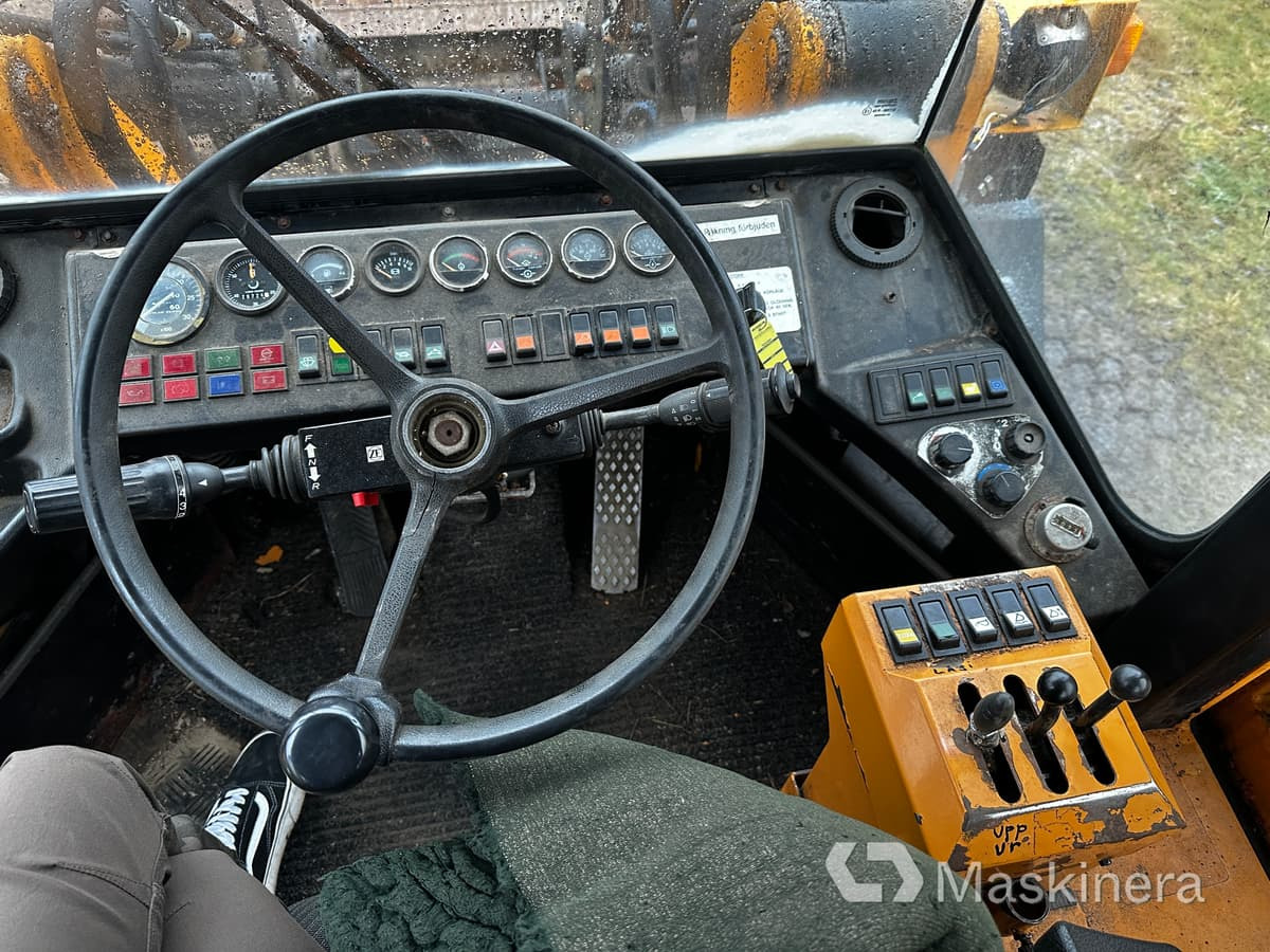 Chargeuse sur pneus Hjullastare Ljungby 1322