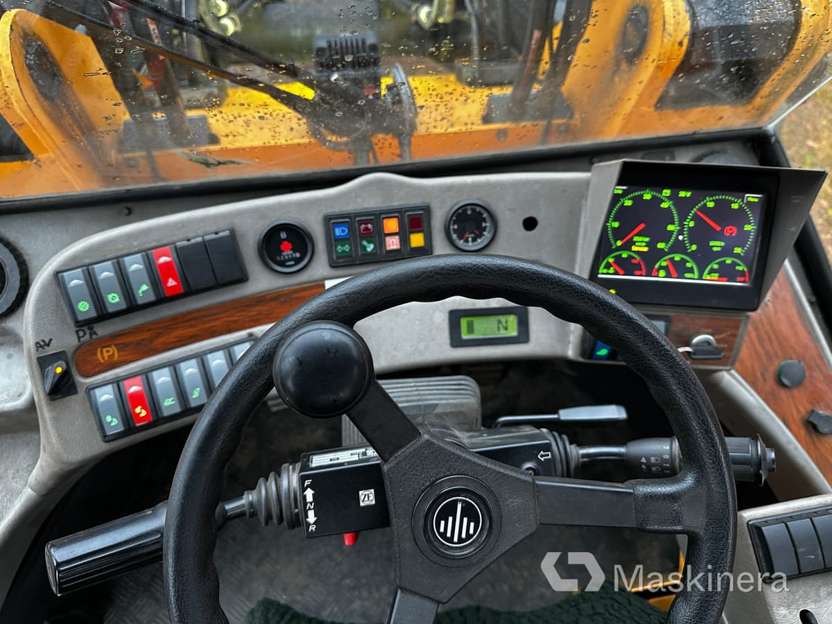 Chargeuse sur pneus Hjullastare Ljungby L15