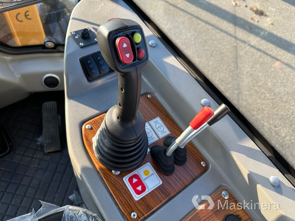 Chargeuse sur pneus Hjullastare Swekip 2360