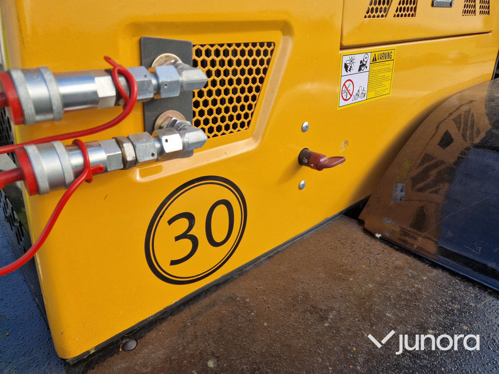 Chargeuse sur pneus Hjullastare - Swekip 3080