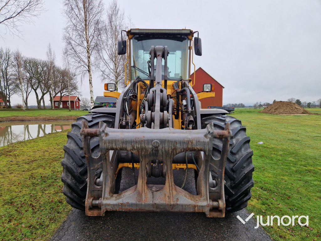Chargeuse sur pneus Hjullastare - Volvo BM, L70E