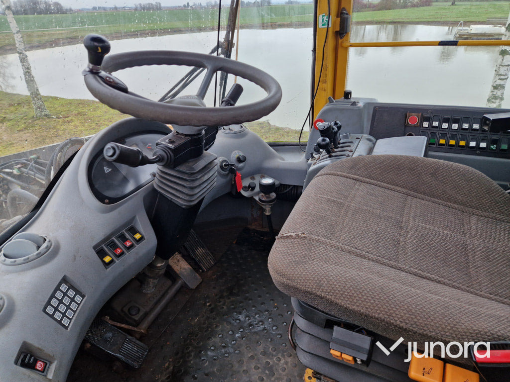 Chargeuse sur pneus Hjullastare - Volvo BM, L70E