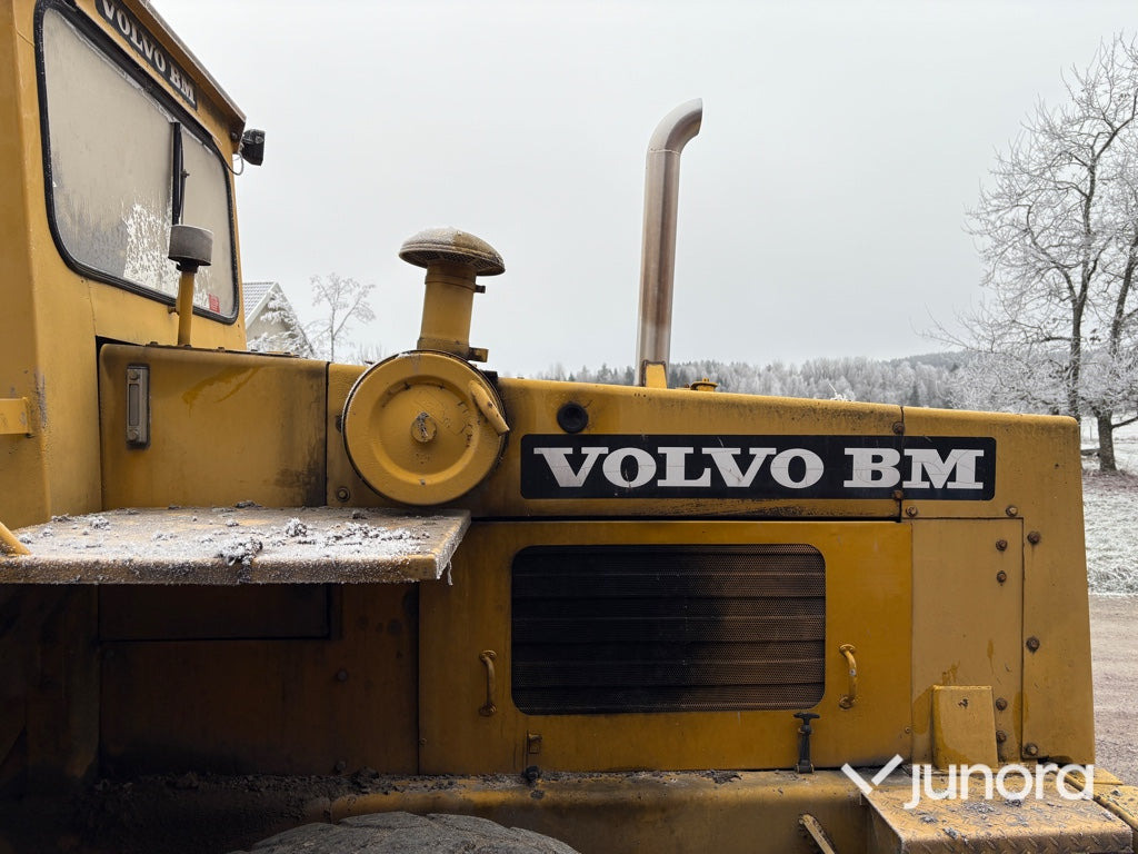 Chargeuse sur pneus Hjullastare - Volvo BM LM-1240