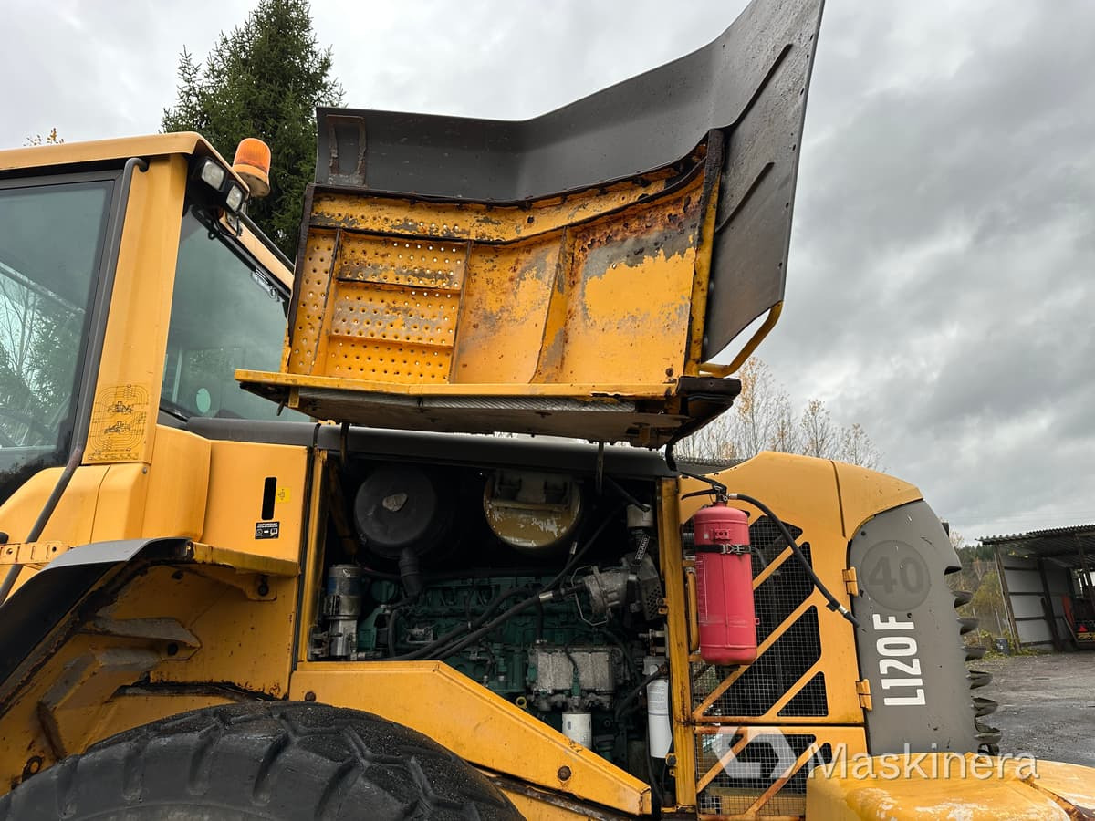 Chargeuse sur pneus Hjullastare Volvo L120F