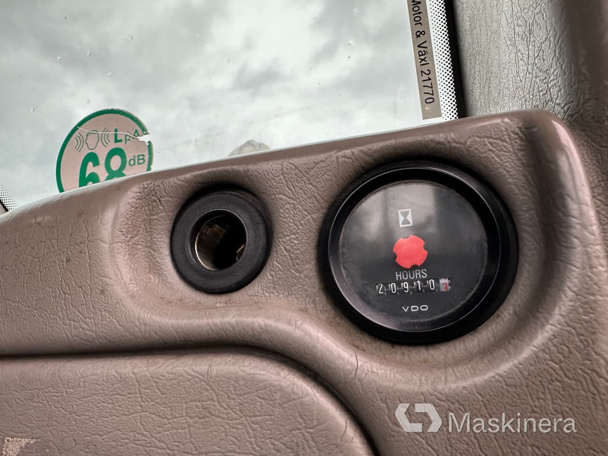 Chargeuse sur pneus Hjullastare Volvo L120F