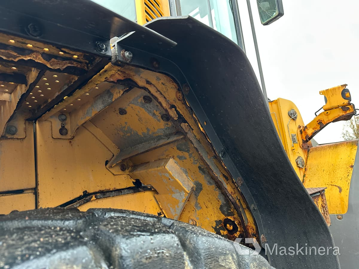 Chargeuse sur pneus Hjullastare Volvo L120F