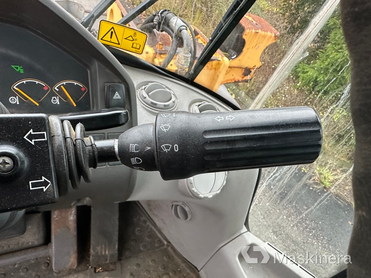 Chargeuse sur pneus Hjullastare Volvo L120F