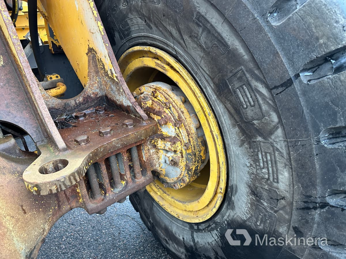 Chargeuse sur pneus Hjullastare Volvo L120F