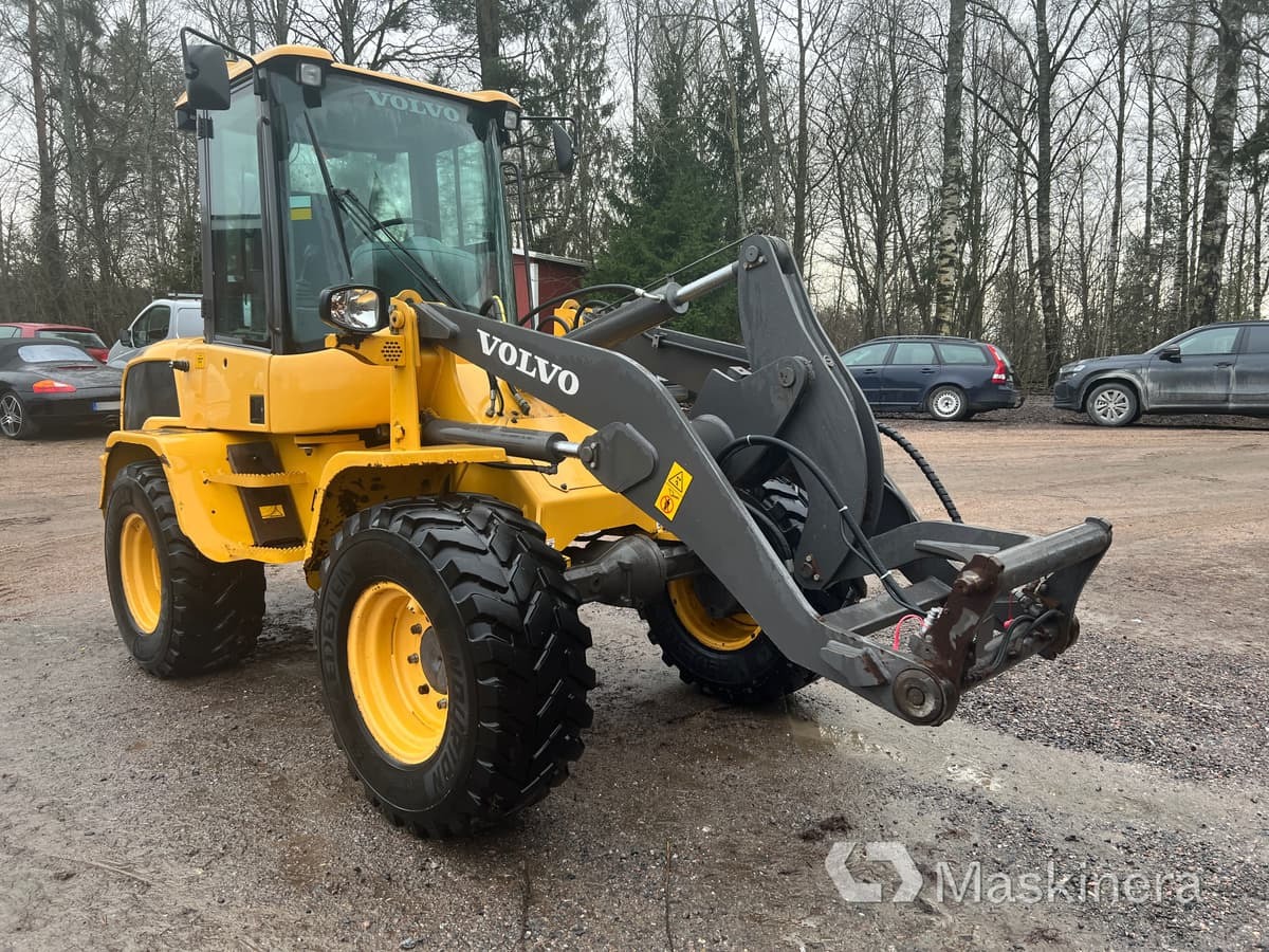 Chargeuse sur pneus Hjullastare Volvo L35G med redskap