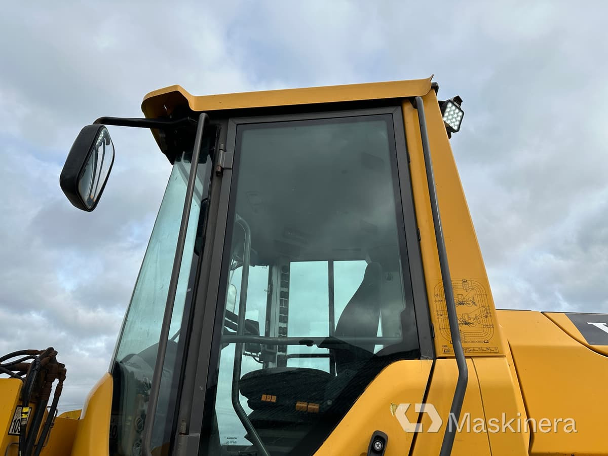 Chargeuse sur pneus Hjullastare Volvo L60G [ Copy ]