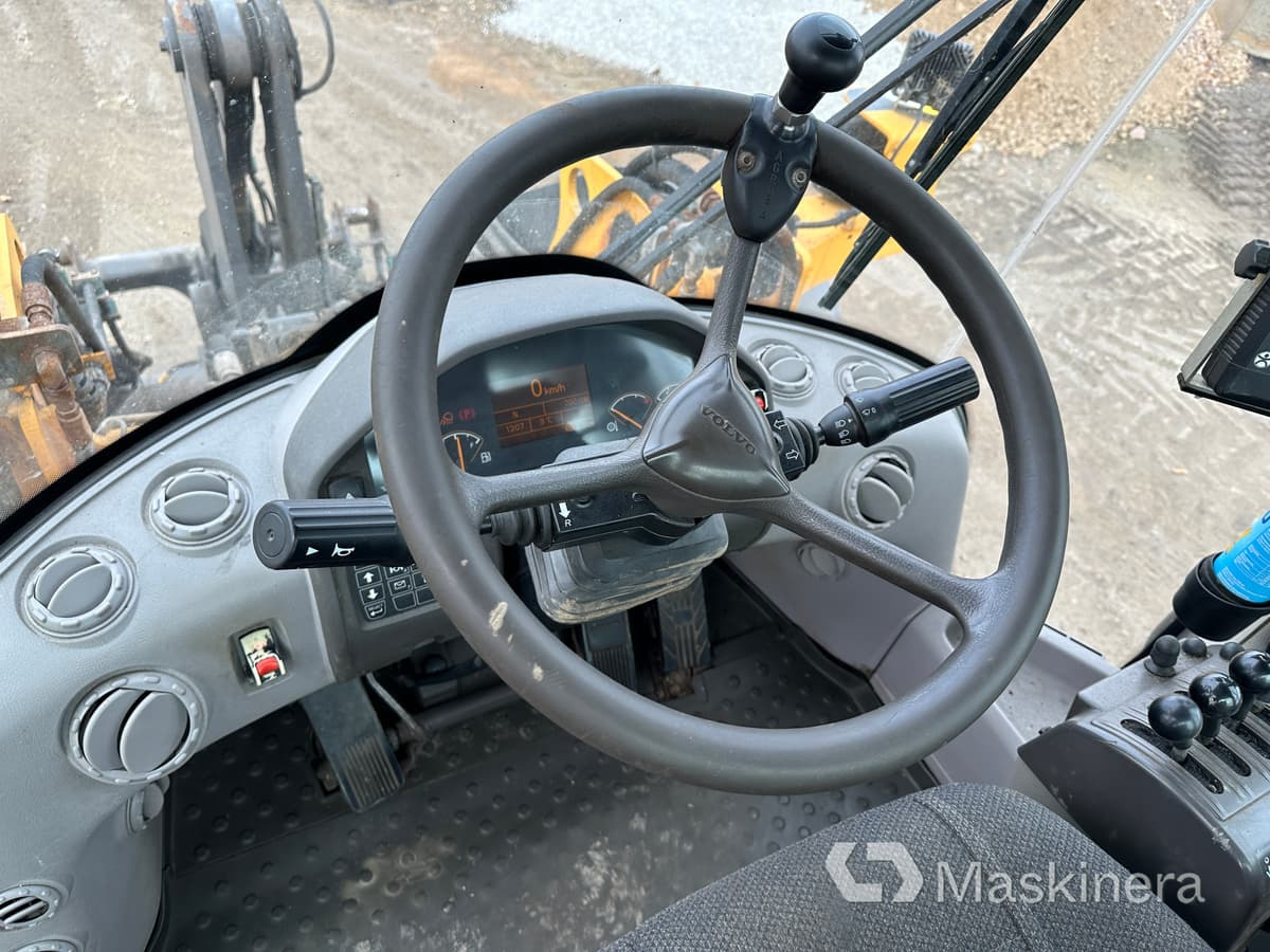 Chargeuse sur pneus Hjullastare Volvo L60G [ Copy ]