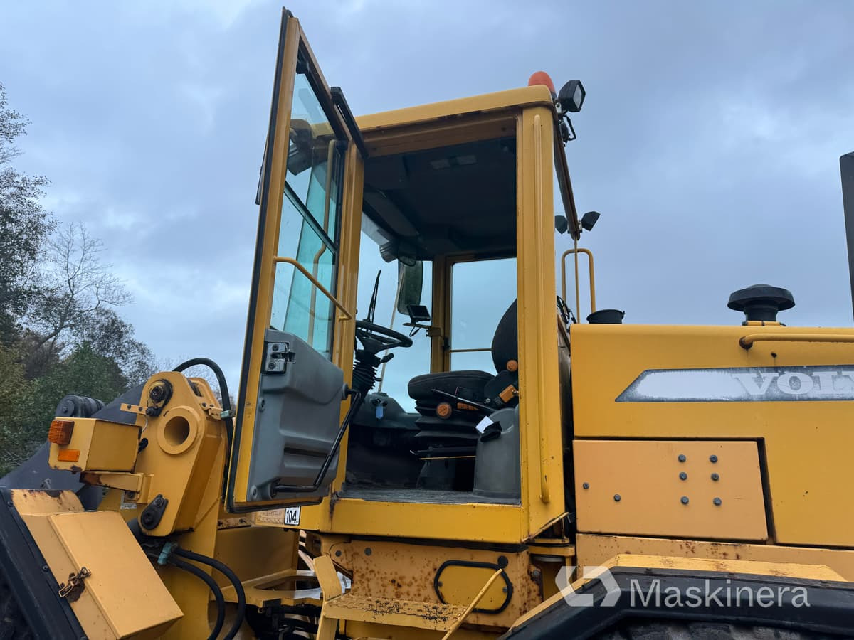 Chargeuse sur pneus Hjullastare Volvo L70D