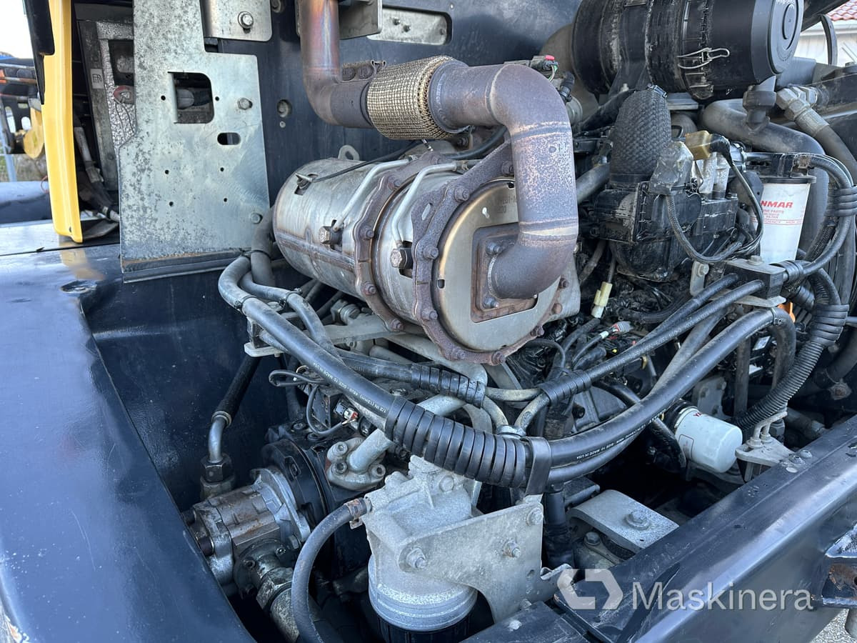 Chargeuse sur pneus Hjullastare Yanmar V100