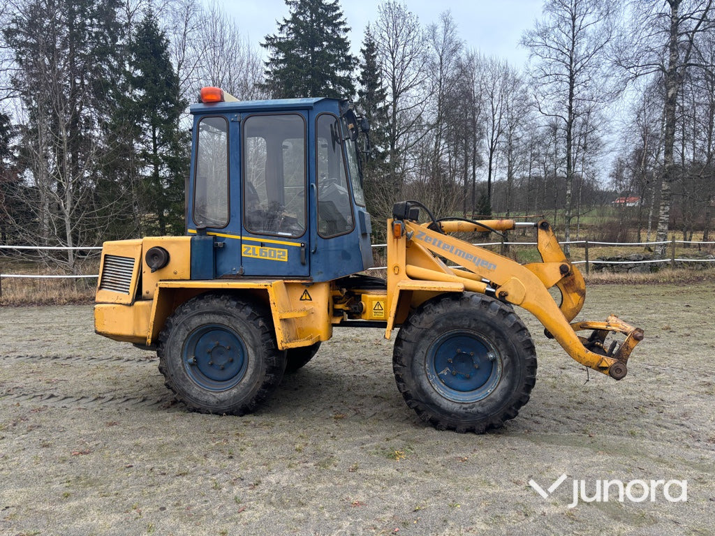 Chargeuse sur pneus Hjullastare - Zettelmeyer ZL602