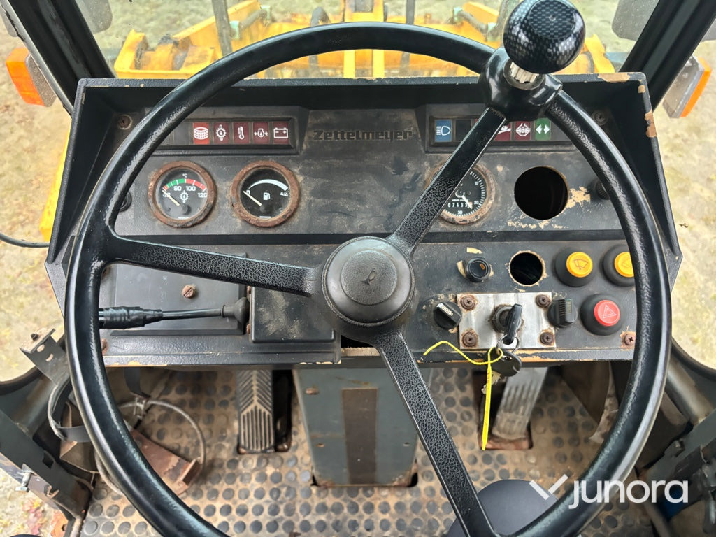 Chargeuse sur pneus Hjullastare - Zettelmeyer ZL602