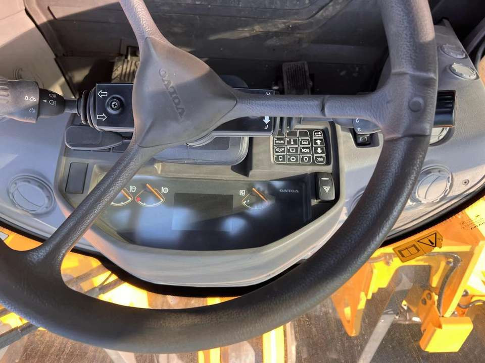 Chargeuse sur pneus Hot Selling Used Original Sweden Hydraulic Volvo L120GZ Wheel Loader Second Hand Loader Volvo L220G in Good Condition for Sale