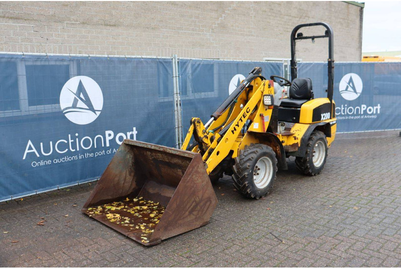 Chargeuse sur pneus Hytec X200