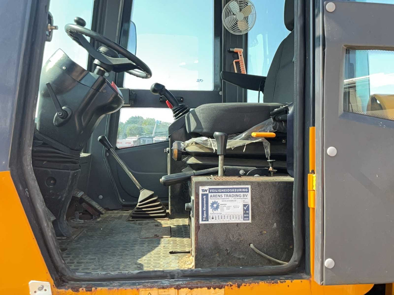 Chargeuse sur pneus Hytec Zl10a