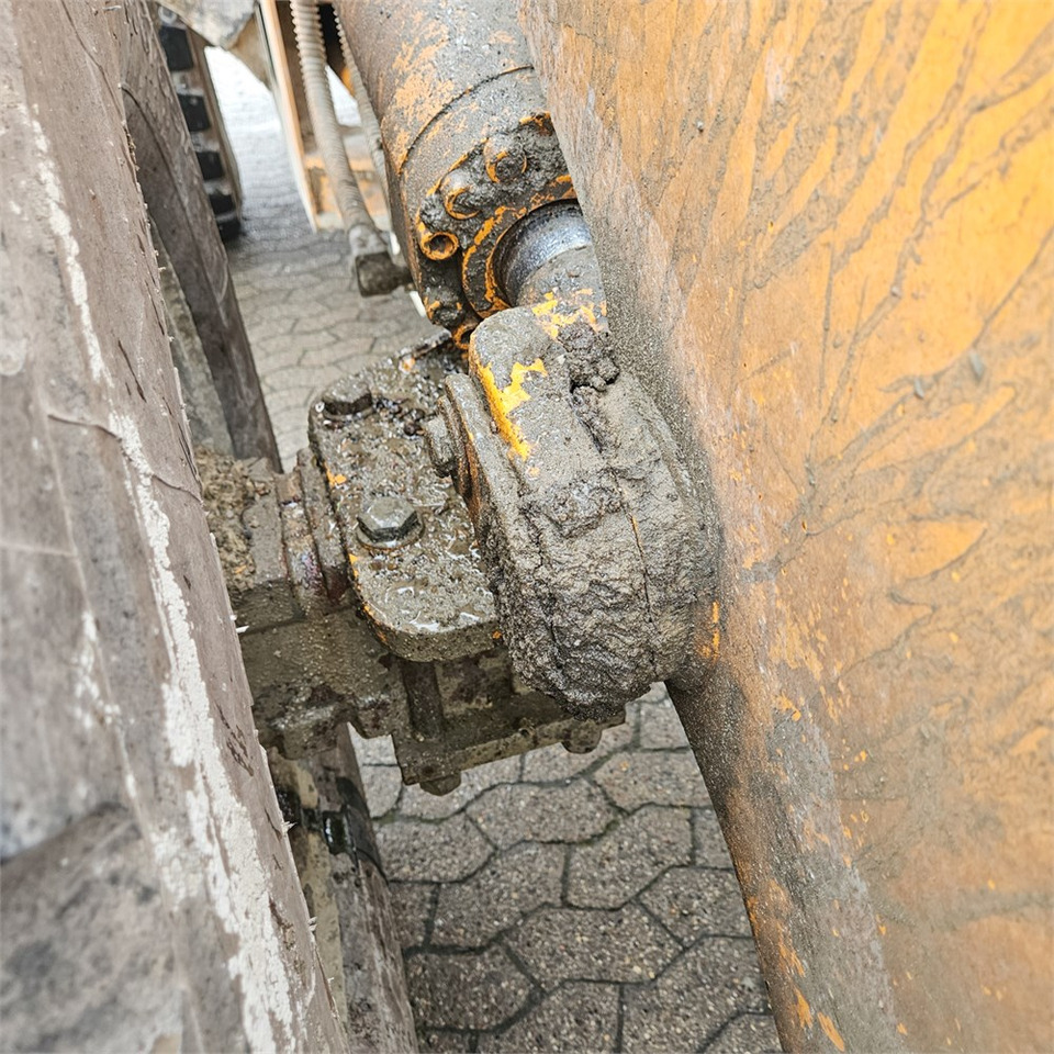 Chargeuse sur pneus Hyundai HL740-3